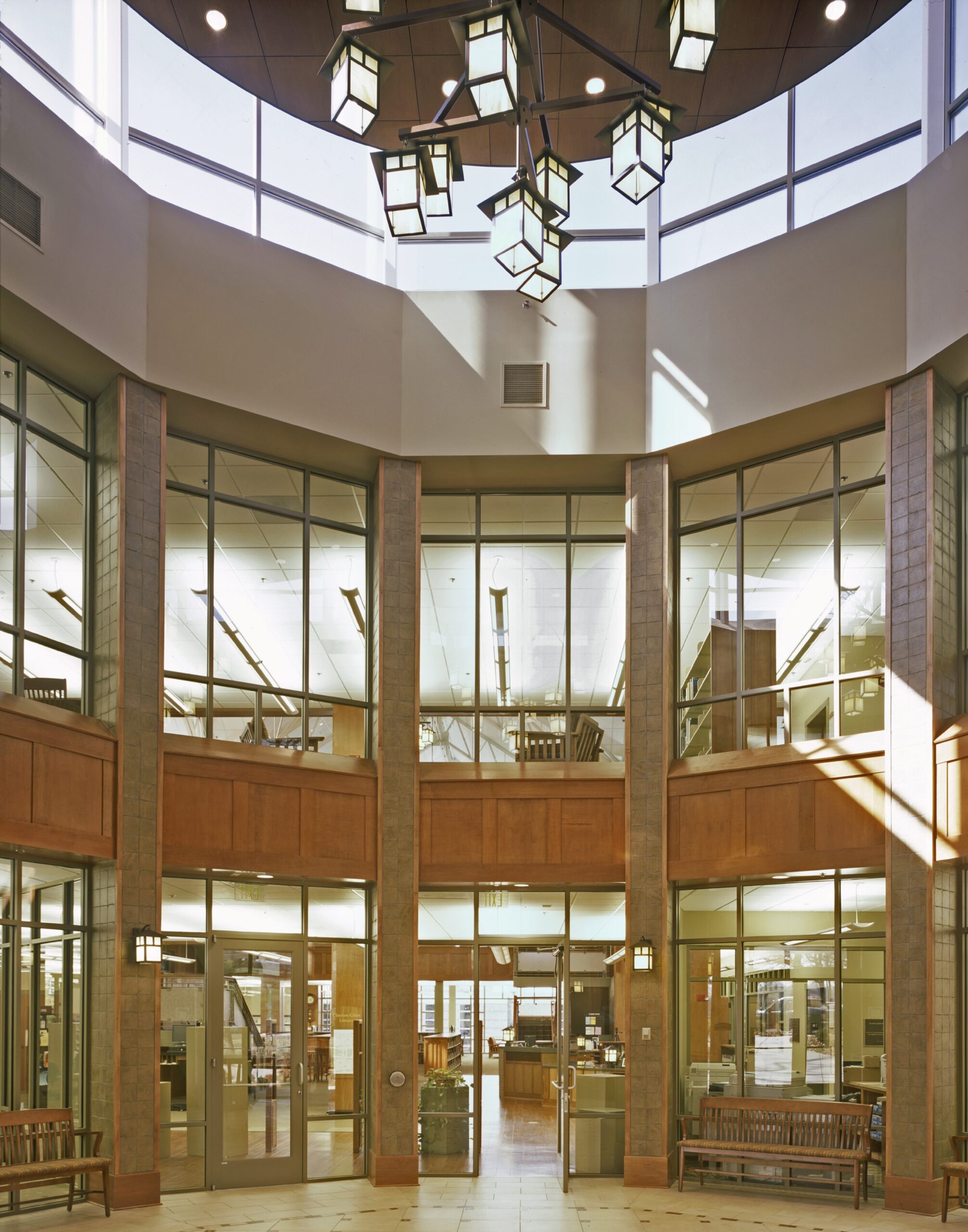 Motlow State Community College, Clayton Glass Library